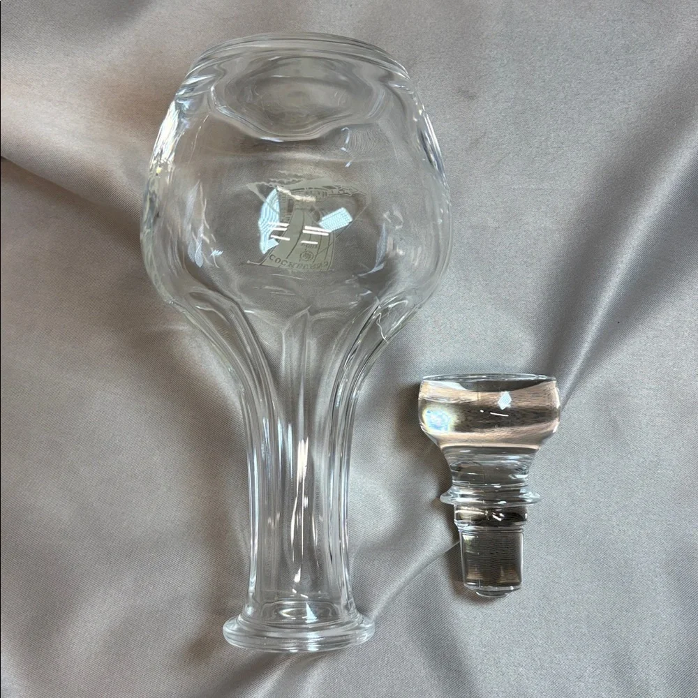 Cockburns Port Glass Decanter w/Topper - Picture 9 of 10
